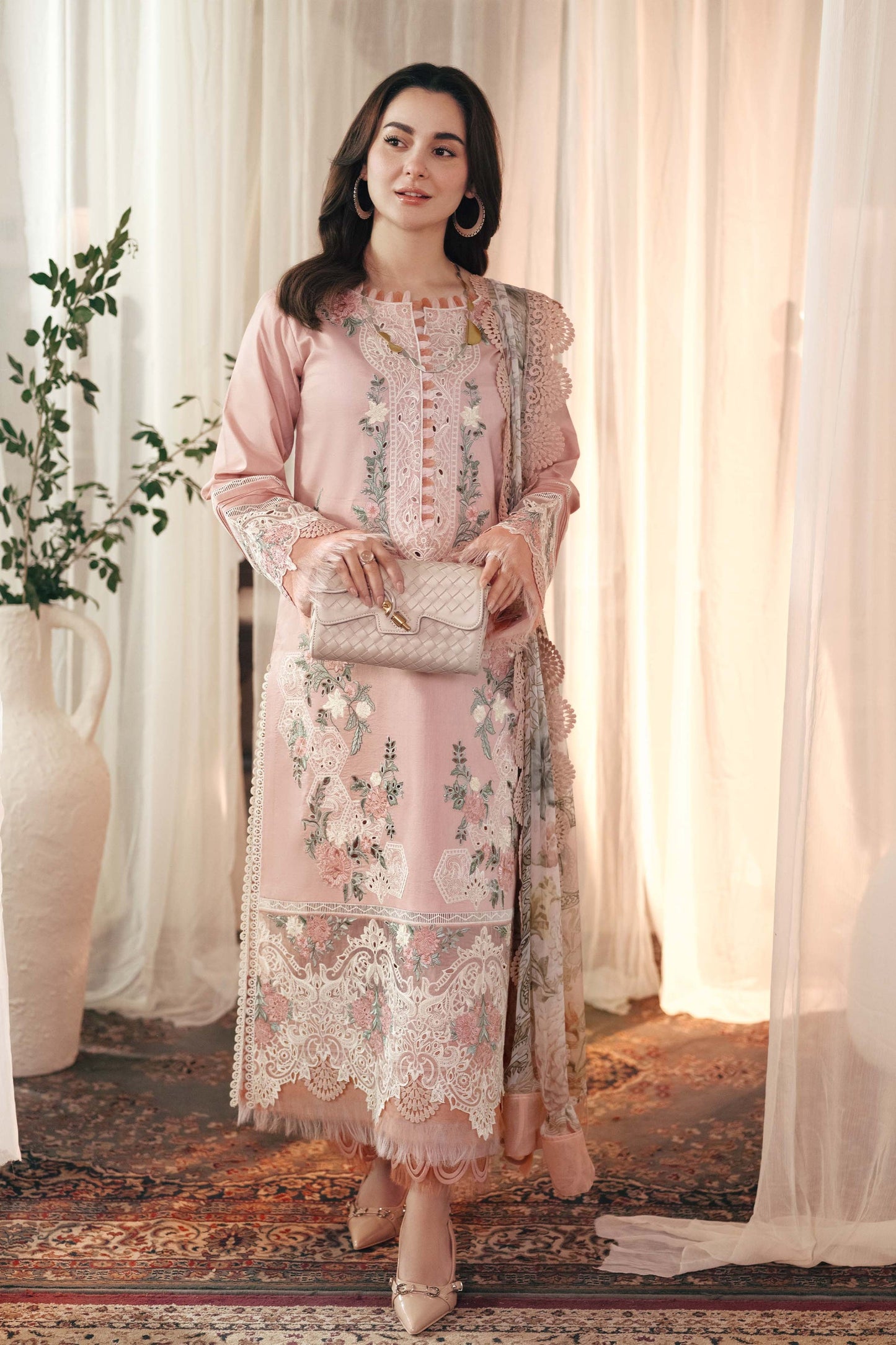 Jade Embroidered Lawn 3 Pcs Suit