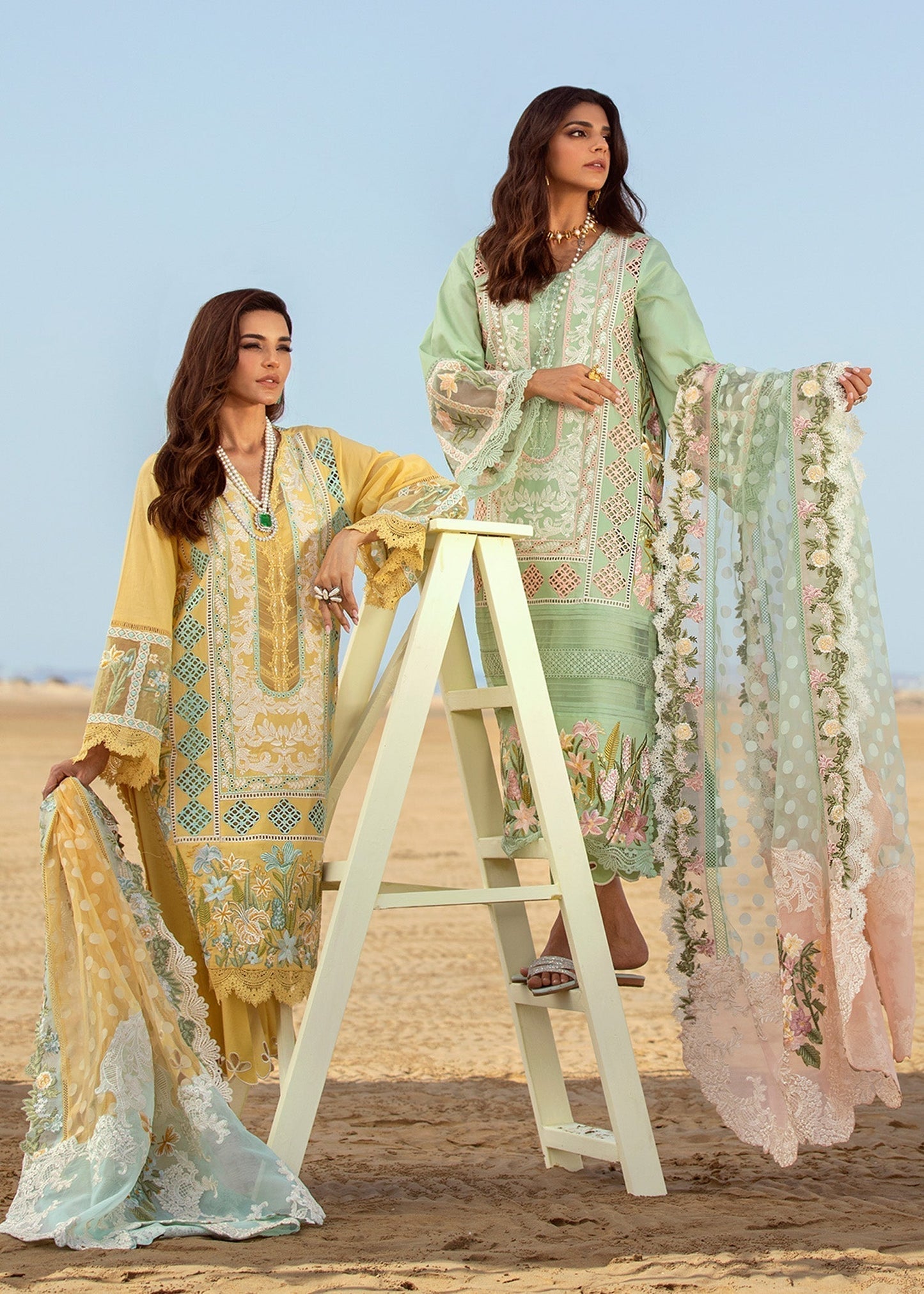 Luxury Embroidered Lawn Suit 3 Pcs Suit Unstitched