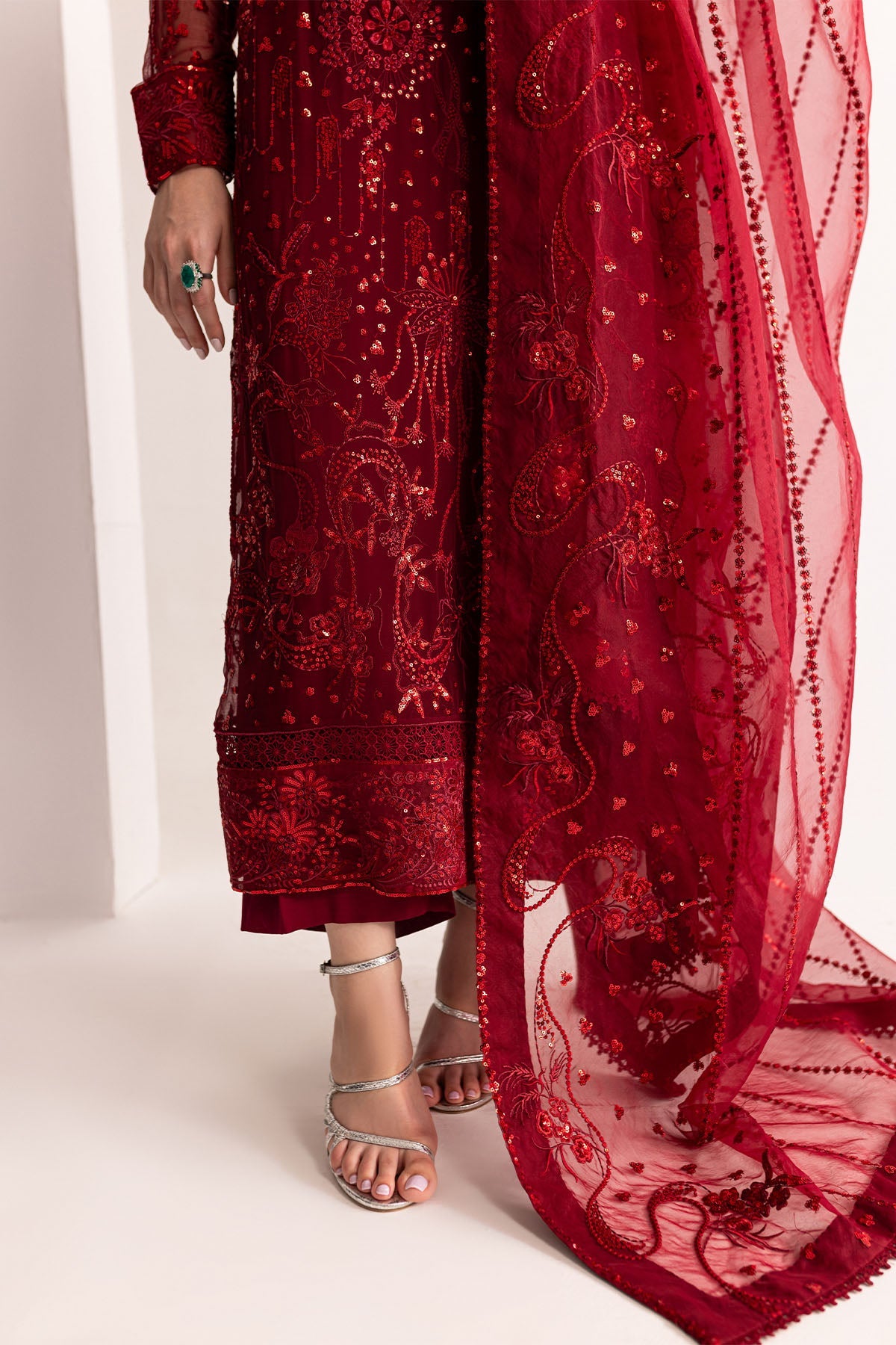 NUREH Luxury Embroidered Suit