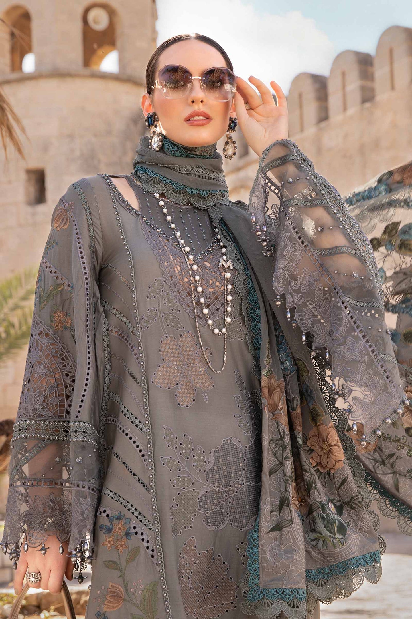 MARIA B - Luxury Embroidered Lawn Unstitched 3 Pcs Suit