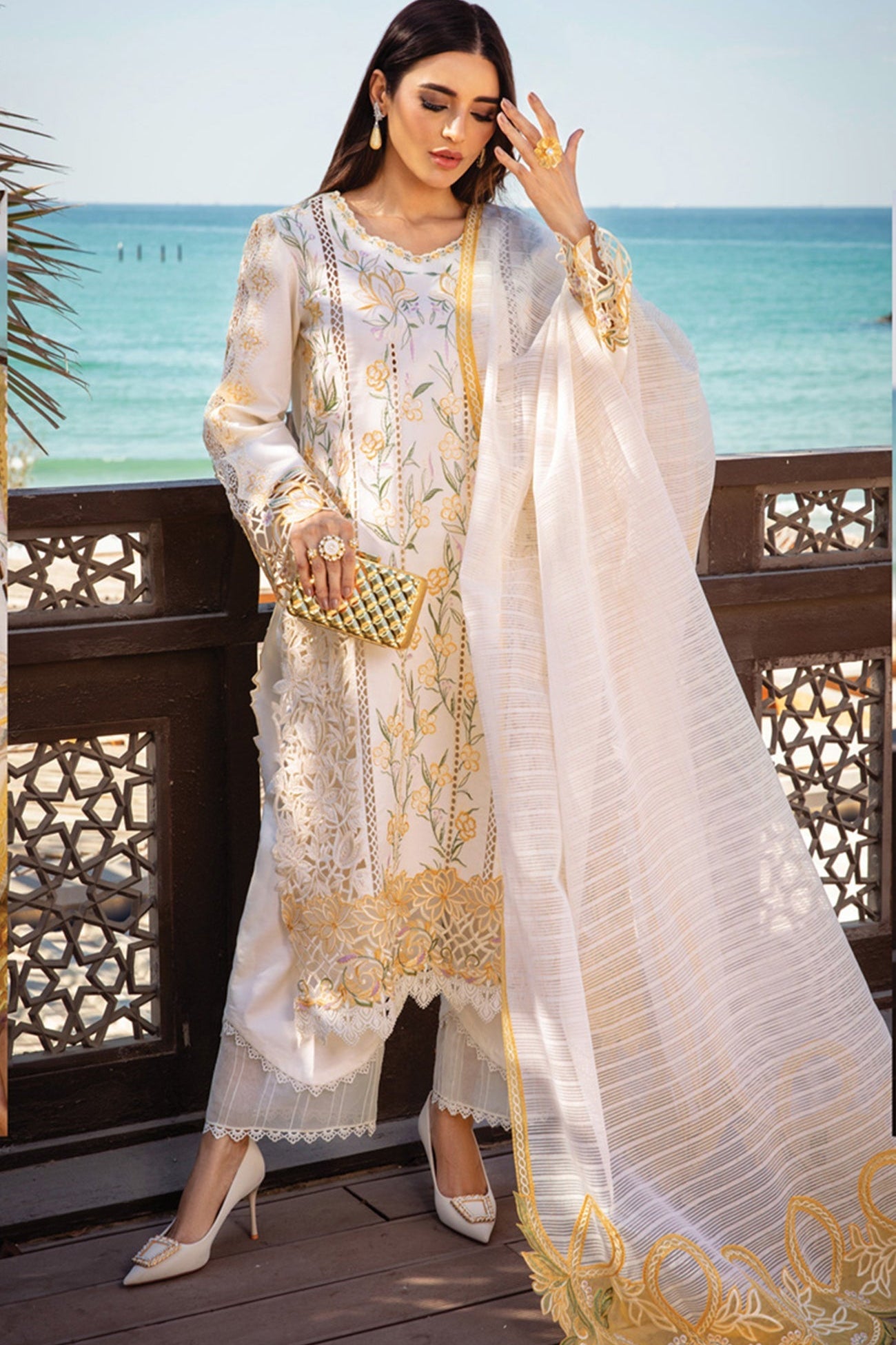 Rang Rasiya Luxury Lawn Embroidered 3 Piece Unstitched