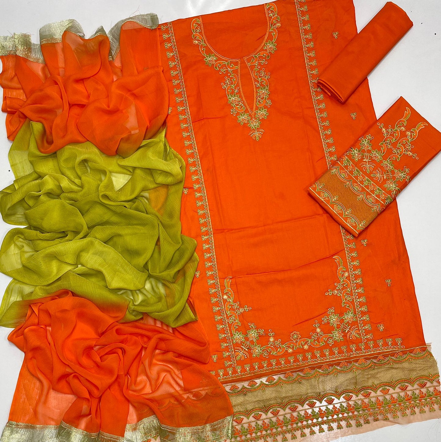 Omal Embroided Lawn With Chiffon Dupatta 3 Pcs Suit (Orange)