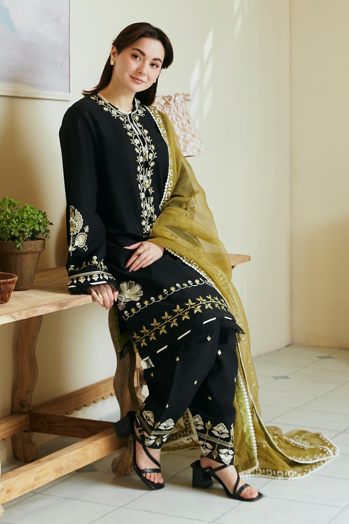 Zara Shahjahan By Coco Premium Lawn Unstitched 3 Pcs Suit